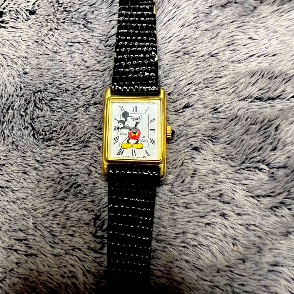 Vintage Disney Mickey Mouse Tank Style Women’s Watch